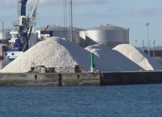 O Porto de Vilagarcía bate récords movendo máis de 1,5 millóns de toneladas de mercadorías no 2021 O Porto de Vilagarcía bate récords movendo máis de 1,5 millóns de toneladas de mercadorías no 2021