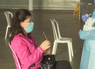A Xunta repartirá tests de saliva nos colexios e implantará a alta automática aos sete días nas baixas por covid19
