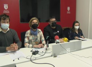 A oposición de Vilagarcía únese para pedir a dimisión de Tania García como voceira do goberno local A oposición de Vilagarcía únese para pedir a dimisión de Tania García como voceira do goberno local