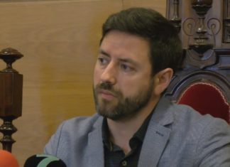 Cambados pedirá en Costas ‘flexibilidade’ na interpretación da lei que pon en perigo o novo mercado