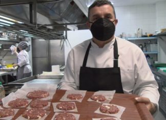 Un menú do Día da Nai co poldro como protagonista