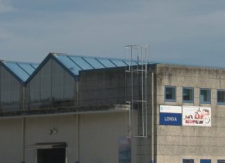 Portos renovará a cuberta da lonxa de Muros