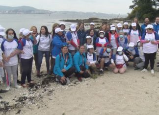 Ona Carbonel amadriña unha xornada de limpeza de lixo mariño en Cortegada co proxecto Placton Ona Carbonel amadriña unha xornada de limpeza de lixo mariño en Cortegada co proxecto Placton