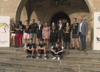 Os deportistas do Club Maniotas son recibidos no Concello tralos seus recentes éxitos deportivos