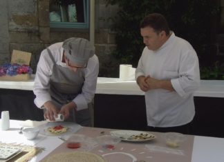 Un showcooking no que o viño é o que manda