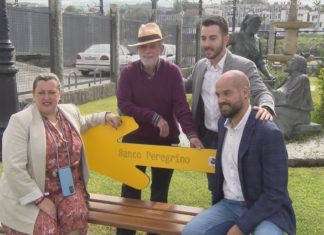 O Banco Peregrino ofrece descanso e información aos camiñantes ás portas do albergue de Pontevedra