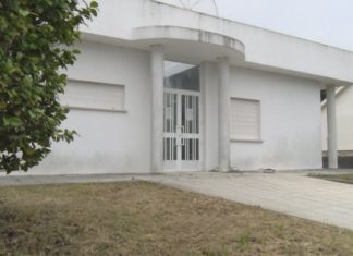 Muíños insiste na necesidade de reaperturar o centro de saúde de Taragoña
