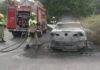 Arde por completo un vehículo en Teaño