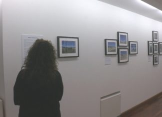 Polémica na Pobra pola montaxe da ‘Marea Fotográfica’ no Museo Valle-Inclán