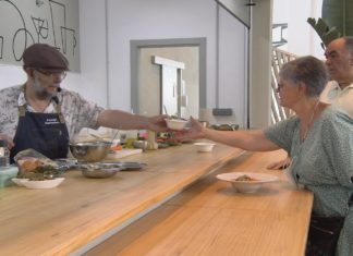 O Segunda Volta ensinou na praza de Vilagarcía a elaborar un sushi galego O Segunda Volta ensina na praza de Vilagarcía a elaborar un sushi galego