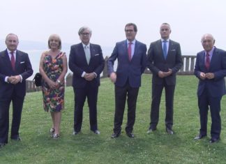 O presidente da CEOE reúnese no Grove cos empresarios galegos para analizar a situación do sector O presidente da CEOE reúnese no Grove cos empresarios galegos para analizar a situación do sector