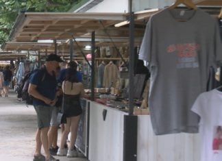 ‘A Nosa Feira’ chega outro verán á Pobra