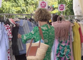 O comercio de Vilagarcía sae cos seus stocks á rúa con importantes descontos en ExpOferta