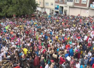 Miles de persoas gozaron co regreso dunha festa da auga no seu formato tradicional Miles de persoas gozaron co regreso dunha festa da auga no seu formato tradicional