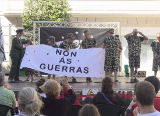 A Asociación Con Eles actúa no Festaclown reivindicando con humor o non ás guerras A Asociación Con Eles actúa no Festaclown reivindicando con humor o non ás guerras