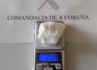 A Garda Civil de Outes intervén nun control de estrada vinte gramos de cocaína