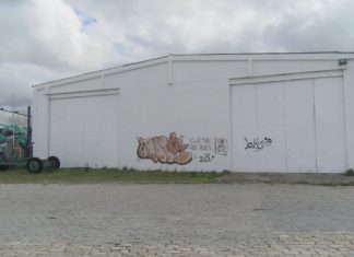 A Autoridade Portuaria cédelle ao Concello de Vilagarcía unha nave que acollerá ao club de piragüismo e unha escola de deportes náuticos A Autoridade Portuaria cédelle ao Concello de Vilagarcía unha nave para acollerá ao club de piragüismo e unha escola de deportes náuticos