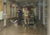 A explosión dunha bombona de camping gas provoca un incendio nun céntrico negocio de Vilagarcía