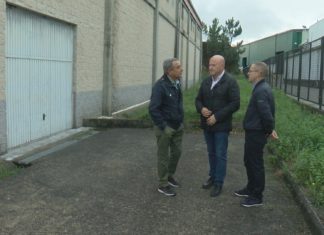 O PP da Pobra alerta das fendas nos piares do polideportivo da Tomada