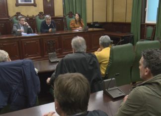 A flota analiza en Ribeira as consecuencias da entrada en vigor do veto á pesca de fondo