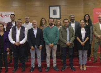 Zona Franca reúnese con representantes sociais e económicos das comarcas de Caldas e o Salnés para establecer estratexias turísticas Zona Franca rúense con representantes comarcáis de Caldas e o Salnés para potenciar o turismo