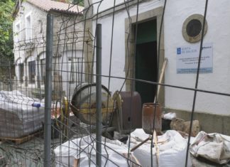 O concello de Rianxo disporá de baños accesibles nos baixos da casa consistorial