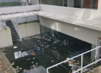 O BNG de Ribeira denuncia o grave deterioro da Casa da Xuventude