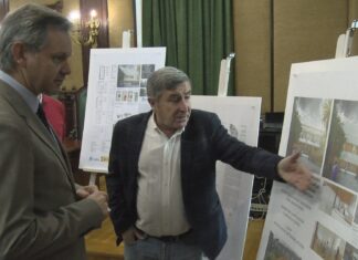 Miñones destaca en Ribeira o compromiso do Goberno Central coa mellora dos servizos municipais