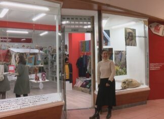 Solidariedade Internacional mantense nas Galerías Oliva cunha nova tenda e un espazo de participación