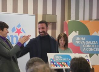 Ana Pontón arroupa ós candidatos de Muros-Noia na súa presentación
