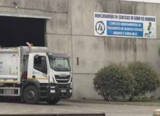 Os traballadores da planta de compostaxe reclaman maior implicación das Administracións para garantir a súa viabilidade