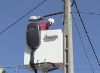 Cambados renova farois e instala placas solares para reducir a súa factura da luz