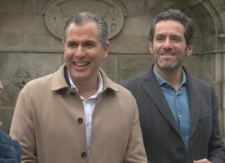 O voceiro de campaña do PP, Borja Sémper, desembarca en Pontevedra para apoiar ao seu candidato, Rafa Domínguez
