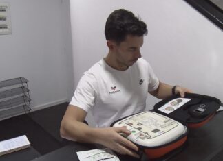 O Club Malamía de Boiro xa dispón dun desfibrilador semiautomático