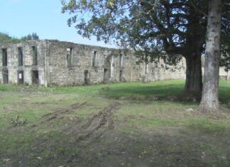 A antiga fábrica da Chaínza albergará o futuro centro de día de Noia