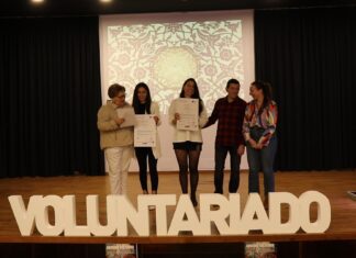 Lousame despide ás dúas mozas turcas que participaron no programa de voluntariado europeo