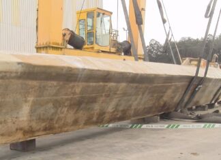Remolcan ao porto do Xufre o narcosubmarino de fabricación artesanal atopado fronte a Vilaxoán Remolcan ao porto do Xufre o narcosubmarino de fabricación artesanal atopado fronte a Vilaxoán