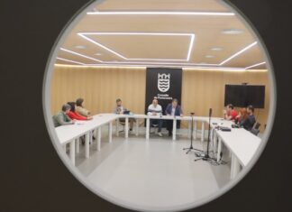 O concello de Pontevedra pagará 200.000 euros este ano para manter abertas as piscinas de Rías do Sur