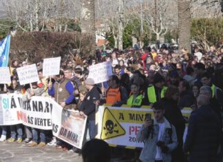 Noia clama contra a autorización de vertidos da mina de San Finx