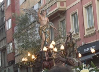 A mocidade cobra protagonismo na Semana Santa de Ribeira