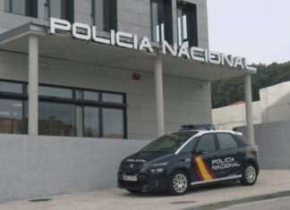Detidas tres persoas por unha presunta estafa nun prostíbulo clandestino en Ribeira