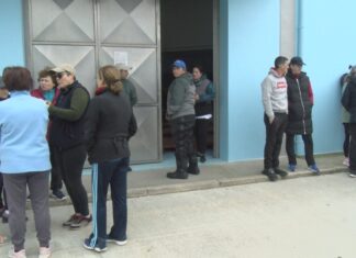 As mariscadoras de Cabo de Cruz esixen a contratación de vixilantes para combater o furtivismo