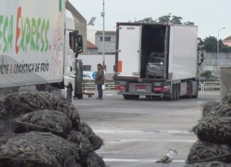 Opmega, Socomgal e Amegrove abandonan a mesa de negociación coa consellería polos novos peches