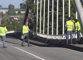 A Xunta non reabrirá a ponte de Pontearnelas ata non reparar todos os danos da estrutura A xunta non reabrirá a ponte de Ponte Arnelas ata non reparar todos os danos da estrutura