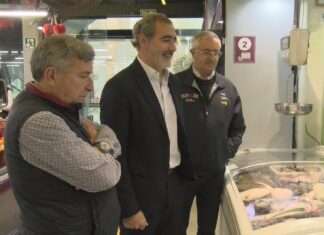 A Xunta anuncia en Ribeira a convocatoria de axudas para modernizar as prazas de abastos