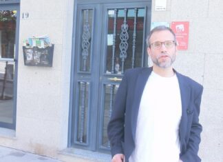 Esquerda Unida de Boiro leva á Valedora as promesas de Fabiola García sobre a residencia