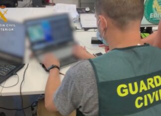 A Garda Civil investiga a un veciño de El Ejido por estafar a un concello do Barbanza