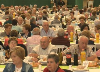 Medio milleiro de maiores participaron no encontro anual do concello de Valga