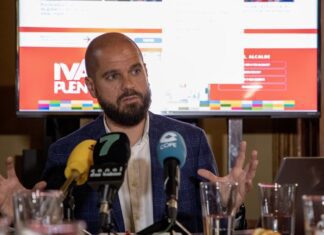 O socialista Iván Puentes preséntase para ‘modernizar’ o modelo Pontevedra e ve posible o ‘sorpasso’ ao BNG