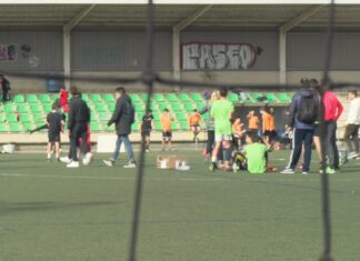 A federación galega entrará de oficio tras os inulstos machistas a unha arqueira de 13 anos por parte do adestrador do equipo rival A federación galega entrará de oficio tras os inulstos machistas a unha arqueira de 13 anos